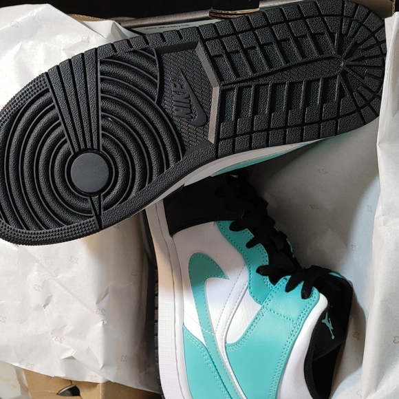 Air Jordan 1 mid Tropical Twist s z 9 men with box womens 10.5 US - Picture 5 of 6